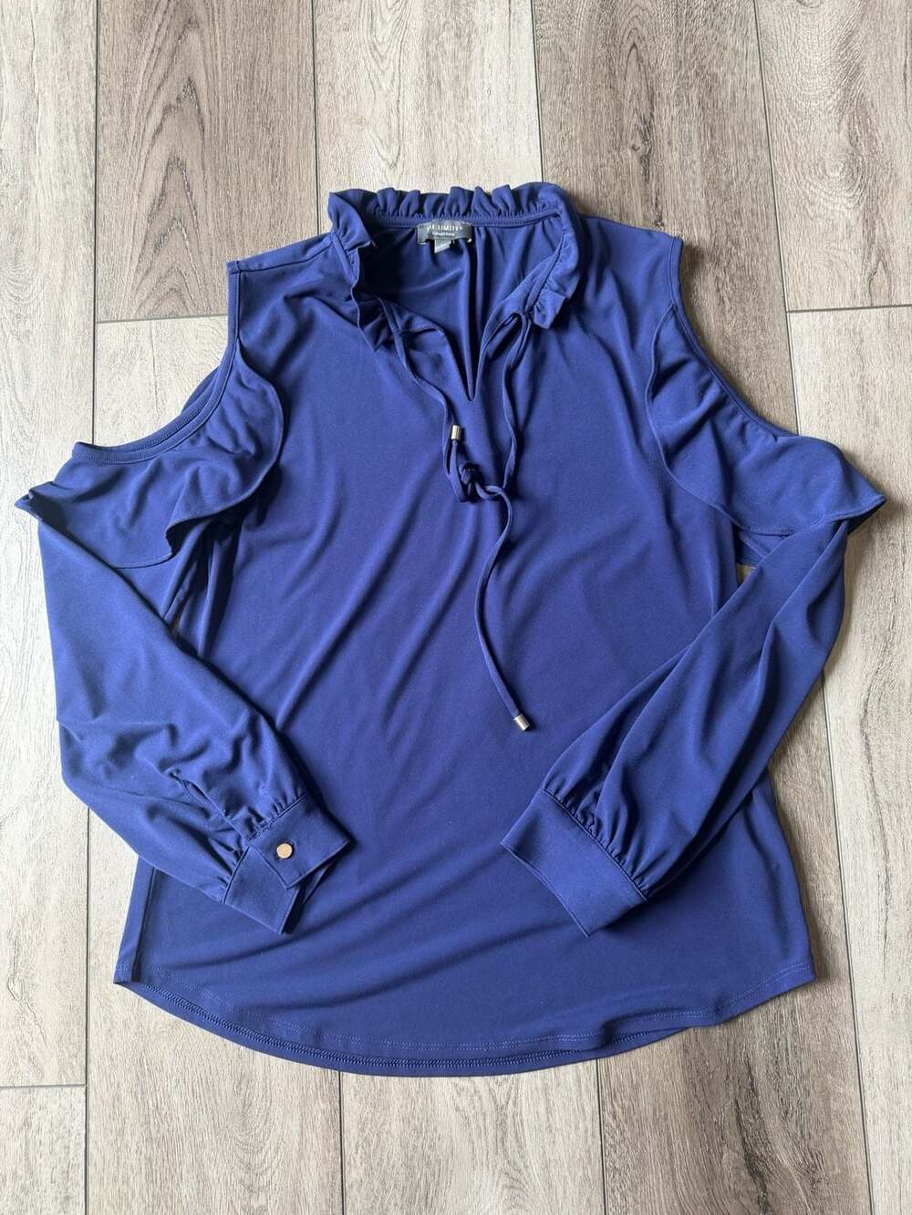The Limited Collection Women's Cold Shoulder Ruffle Long Sleeve Blouse Blue XS